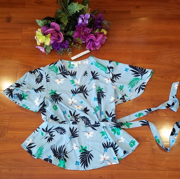 Monteau Pendulum Wrapped Blouse Size Med - Picture 4 of 7